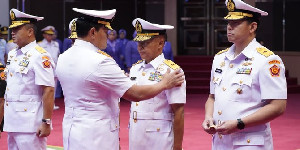Panglima Pimpin Sertijab Pejabat Utama Mabes TNI, Laksma Julius Jadi Kapuspen TNI