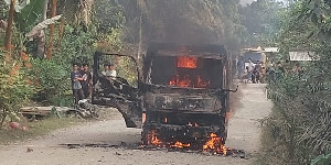 Tabrak Siswa SD, Mobil Truk Dibakar Massa di Aceh Tamiang