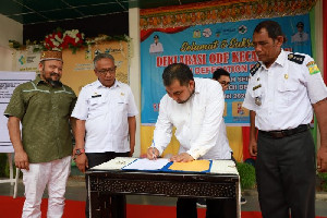 Pj Bupati Aceh Besar Deklarasikan Kecamatan ODF di Lembah Seulawah