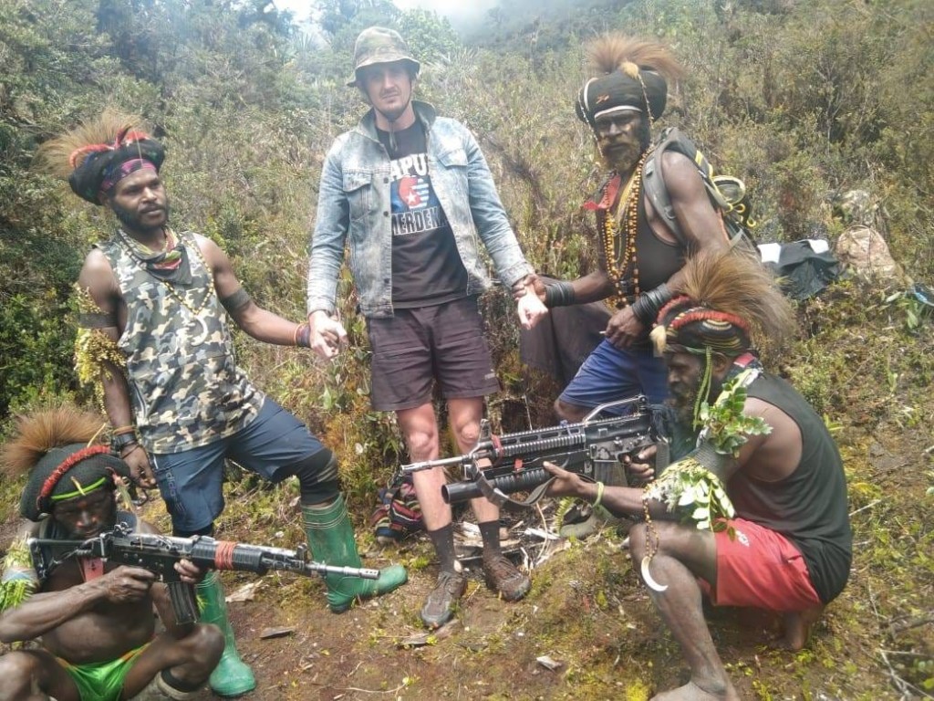 Kapolda Papua Siap Serahkan Uang Tebusan Pilot Susi Air ke KKB