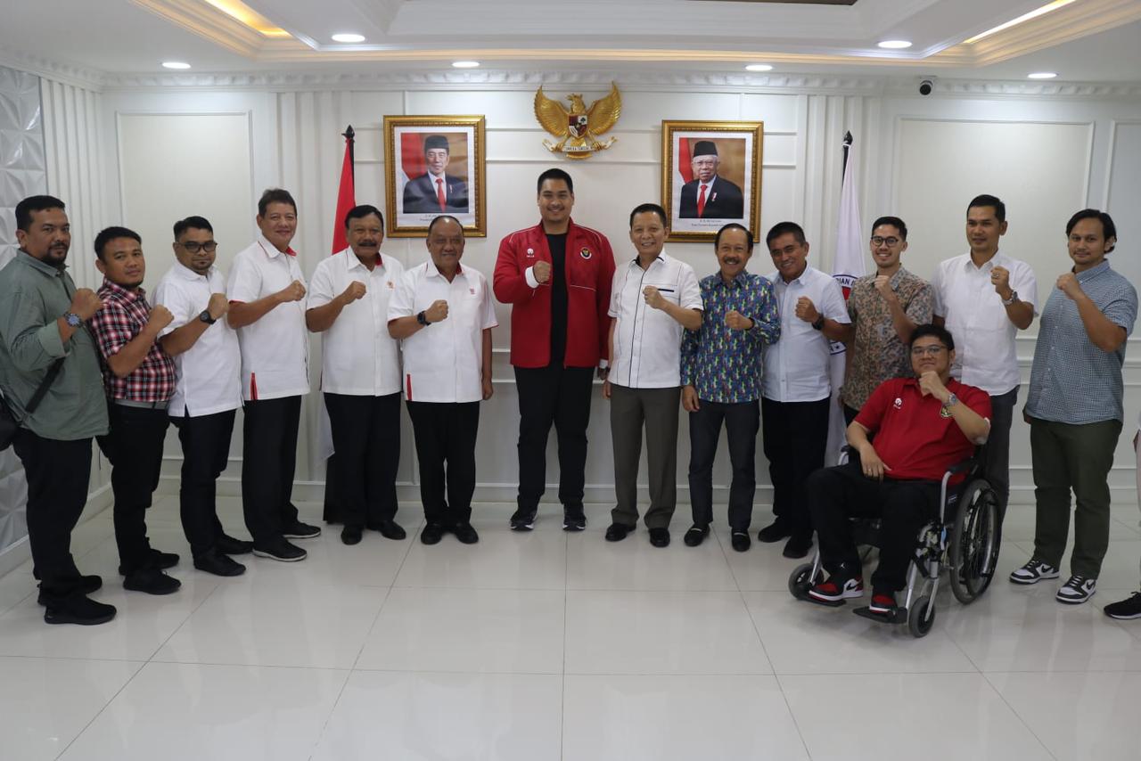 Pj Gubernur Aceh Bersama Menpora Bahas Pastikan PON Aceh-Sumut Berjalan