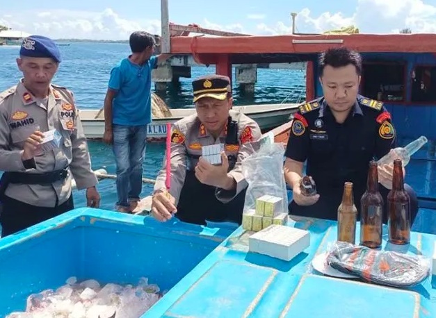 Tim Patroli Gabungan Berhasil Tangkap Kapal Pengebom Ikan di Perairan Pulau Simeulue