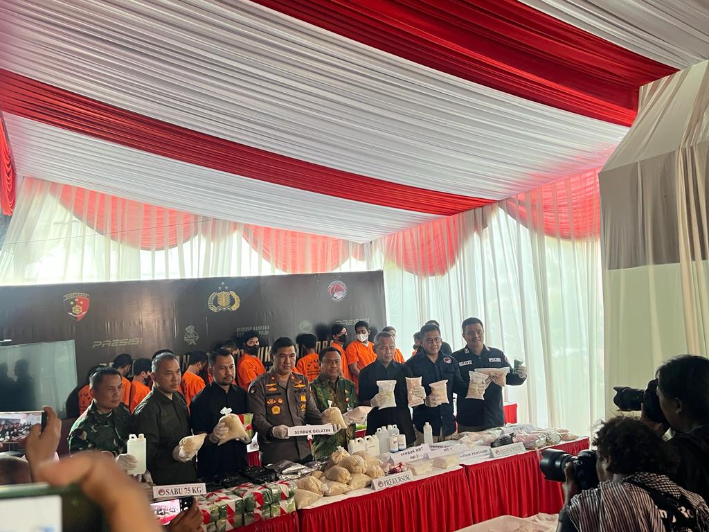 Otak Utama Pabrik Ekstasi di Tangerang Ditangkap
