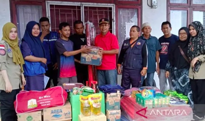 Dinsos Aceh Barat salurkan bantuan untuk korban kebakaran Pulo Teungoh