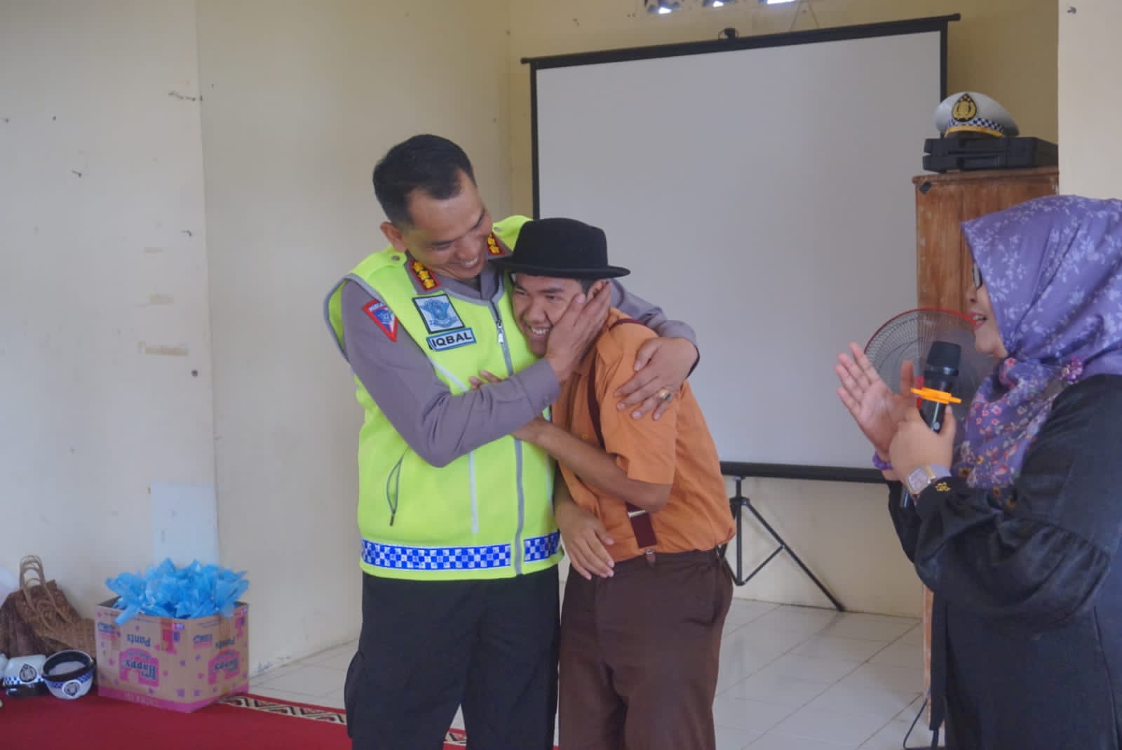 Dirlantas Polda Aceh Berbagi Kebahagiaan dengan Anak Berkebutuhan Khusus