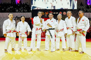 Sabuk Hitam Judo Bagi Kapolri, Hadiah Lain Kala Hari Bhayangkara Ke-77