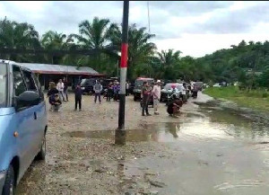 Banjir di Subulussalam, Jalan Nasional Lintas Aceh-Medan Macet Total