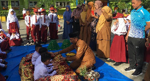 Mulai Belajar, 92 Murid Baru SD 1 Banda Aceh Dipeusijuk
