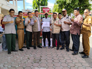 Warga Ingin Jaya Terima Bantuan Pemulihan Pascakebakaran dari Pemerintah Aceh