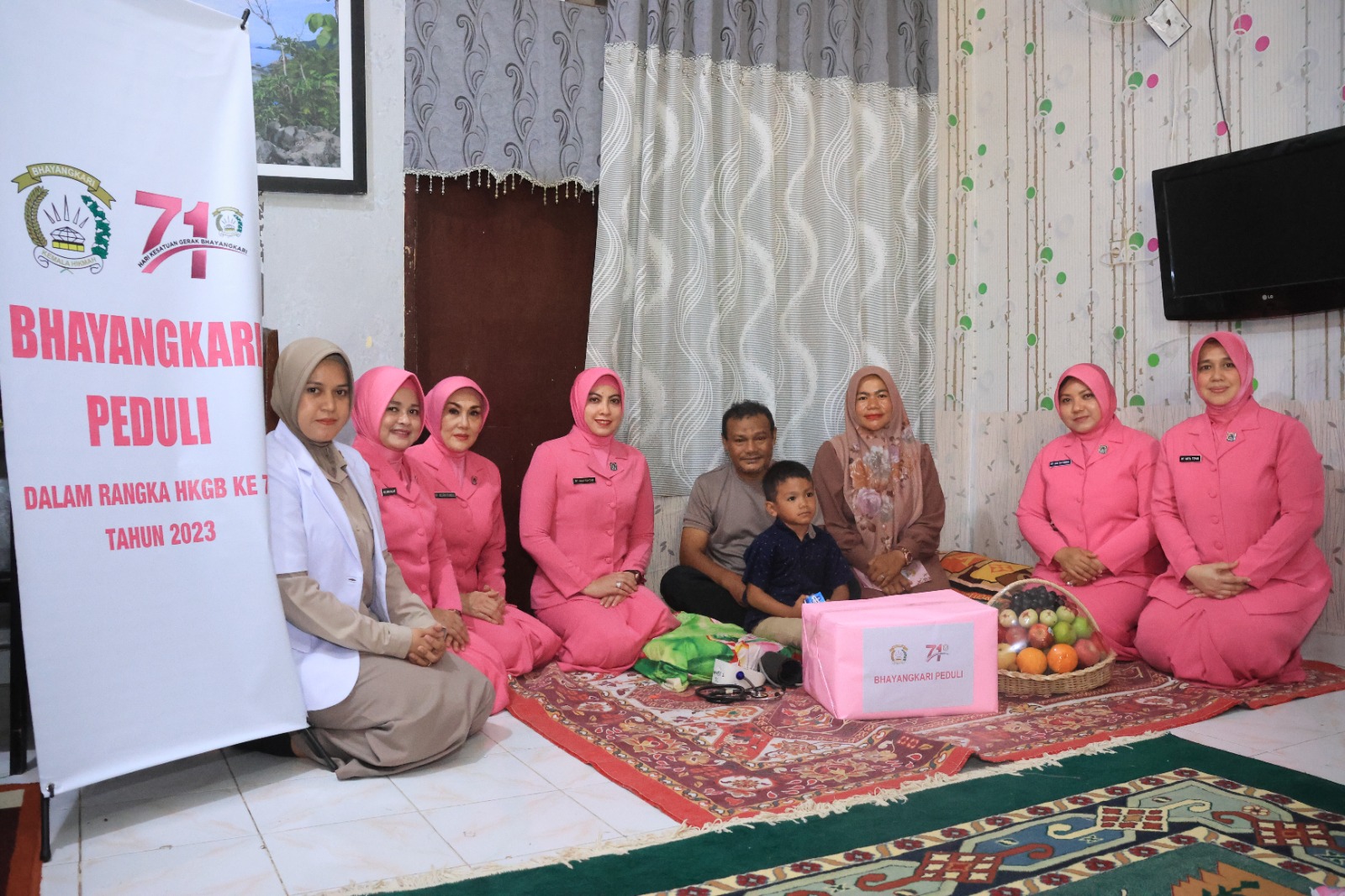 Ketua Bhayangkari Aceh Anjangsana ke Anggota Polri Sakit Menahun hingga Panti Asuhan