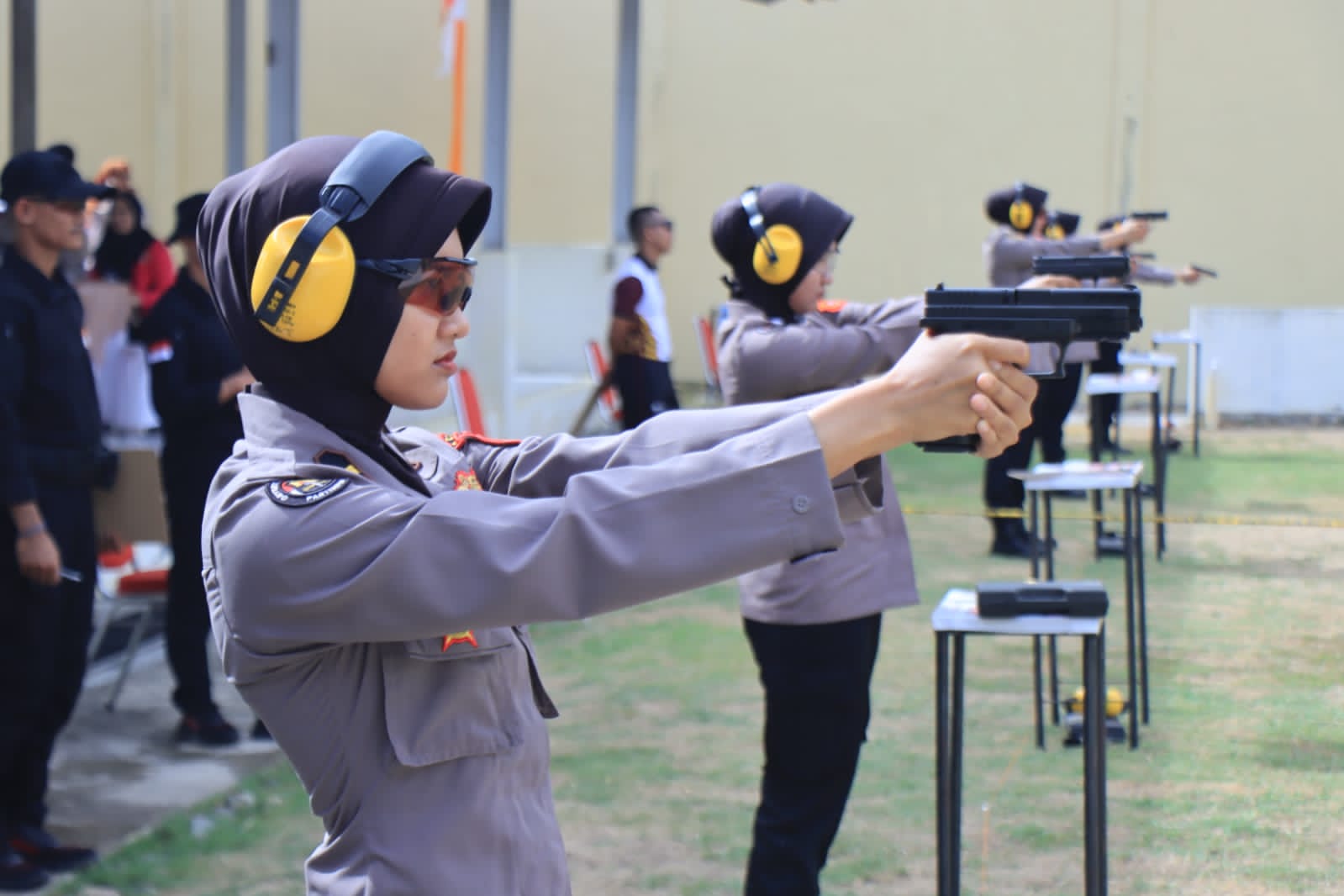 Kejuaraan Menembak Ibu Asuh Polwan Polda Aceh Cup 2023 Digelar