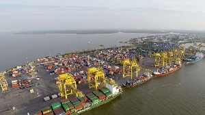 Ekspor Lewat Kuala Tanjung Diklaim Lebih Murah dari Singapura