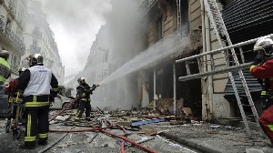 Toko Roti Meledak di Paris, Banyak Korban Terluka
