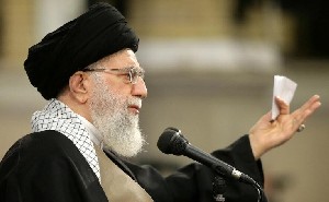 Khamenei: Sanksi AS yang 'Belum Pernah Terjadi Sebelumnya' Menekan Iran