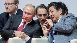 Putin Tuan Rumah Bagi Abe Untuk Perundingan Memecahkan Kebuntuan Selama 70 Tahun