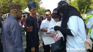 Relawan Demokrasi KIP Banda Aceh sosialisasi Cek DPT di CFD