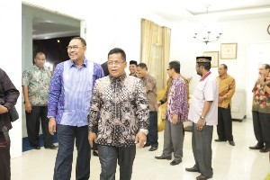 Jamu Wakil Ketua BPK di Pendopo, Aminullah Suguhkan Ranup Lampuan dan Rapai Geleng
