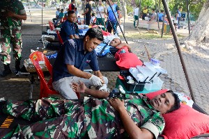 Stok Darah Minim, Prajurit Korem 011 Lilawangsa Bantu Mendonorkan Darah