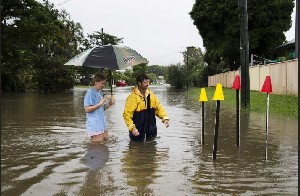 80 Orang Diselamatkan Karena Banjir Memburuk di Australia
