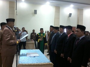 Bupati Lantik Komisioner KIP Aceh Selatan