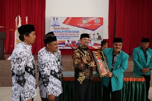 PGRI Aceh Besar dilantik saat pelaksanaan International Education Forum