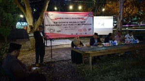 KIP Aceh Nonton Bareng Debat Calon Presiden Sambil Diskusi