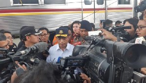 Menhub: KRL Bogor-Jakarta Sudah Beroperasi Kembali