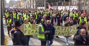 Khawatir Kerusahan Berlanjut, Keamanan Di Paris Diperketat