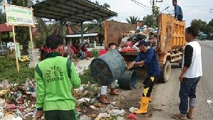 Jumlah Sampah di Aceh Tamiang Capai 30 Ton Per Hari