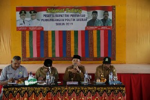 Bupati Aceh Besar Buka Rapat Tim Pemantau Perkembangan Politik Daerah