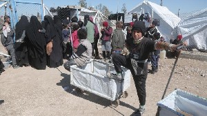 Palang Merah: Ratusan Anak-anak Tanpa Pendamping Membanjiri Kamp Suriah