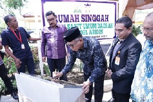 Plt Gubernur Aceh Resmikan Rumah Singgah RSUZA