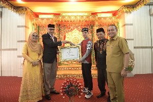 Harumkan Nama Aceh, Fauzul Terima Beasiswa Dari Pemerintah Aceh