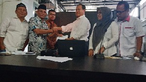 KKR Aceh Serahkan Dokumen Reparasi Mendesak Korban Konflik Kepada BRA
