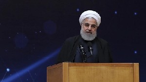 Iran akan Mengurangi Komitmen pada Kesepakatan Nuklir