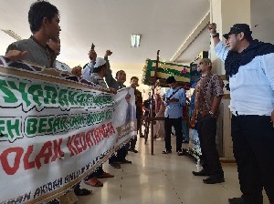 Dituding Bermazhab Wahabi, Masyarakat Aceh Tolak Kedatangan Dr. Firanda