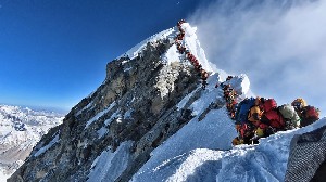 Delapan Pendaki Hilang di Himalaya