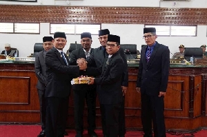 Bupati Aceh Besar Sampaikan Nota Keuangan dan Rancangan APBK-P 2019