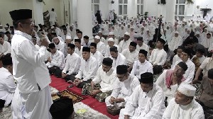 Walikota Banda Aceh Imbau Stop Aktivitas 10 Menit Sebelum Azan