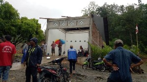 Kadinsos Aceh Minta Dinsos dan Tagana Aceh Barat Tangani Massa Panik Korban Puting Beliung