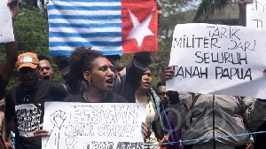 Mahasiswa Papua di Bandung Gelar Aksi Referendum