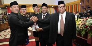 Dahlan Jamaluddin Pimpinan DPRA Sementara