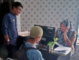 Gaji Tak Dibayar Kontraktor, Dinas Sosial Aceh Fasilitasi Warga Jawa Barat Pulang Kampung