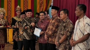 Aceh Besar Gelar Anugerah Insan Pendidikan 2019