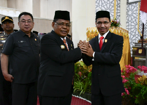 Pimpinan DPR Kota Banda Aceh Dilantik, Ini Harapan Wali Kota