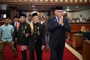 Nova Iriansyah Apresiasi Tiga Pimpinan Muda DPR Aceh
