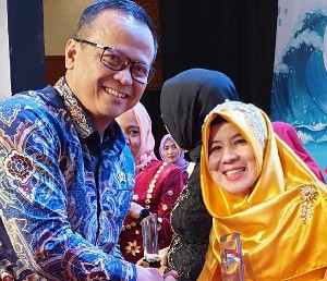Bunda PAUD Aceh Tamiang Raih Penghargaan Himpaudi Award