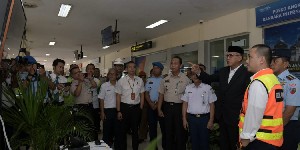 Plt Gubernur Tinjau Bandara SIM dan Venue Paralayang Ladong