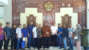 Kesbangpol Aceh Dampingi Parpol Serahkan Laporan Pertanggungjawaban Keuangan Parpol ke BPK