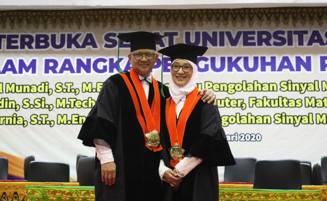 Dari Pertemuan Konferensi Hingga Raih Gelar Profesor Bareng Istri, Ini Sekilas Perjalanan Prof Khairul